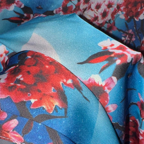 ASOS- NWOT Floral Button Down Shirt Size Large - Picture 12 of 13